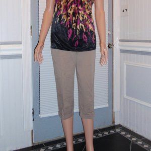 Croft & barrow tan classic fit Capri's size 30" or  6